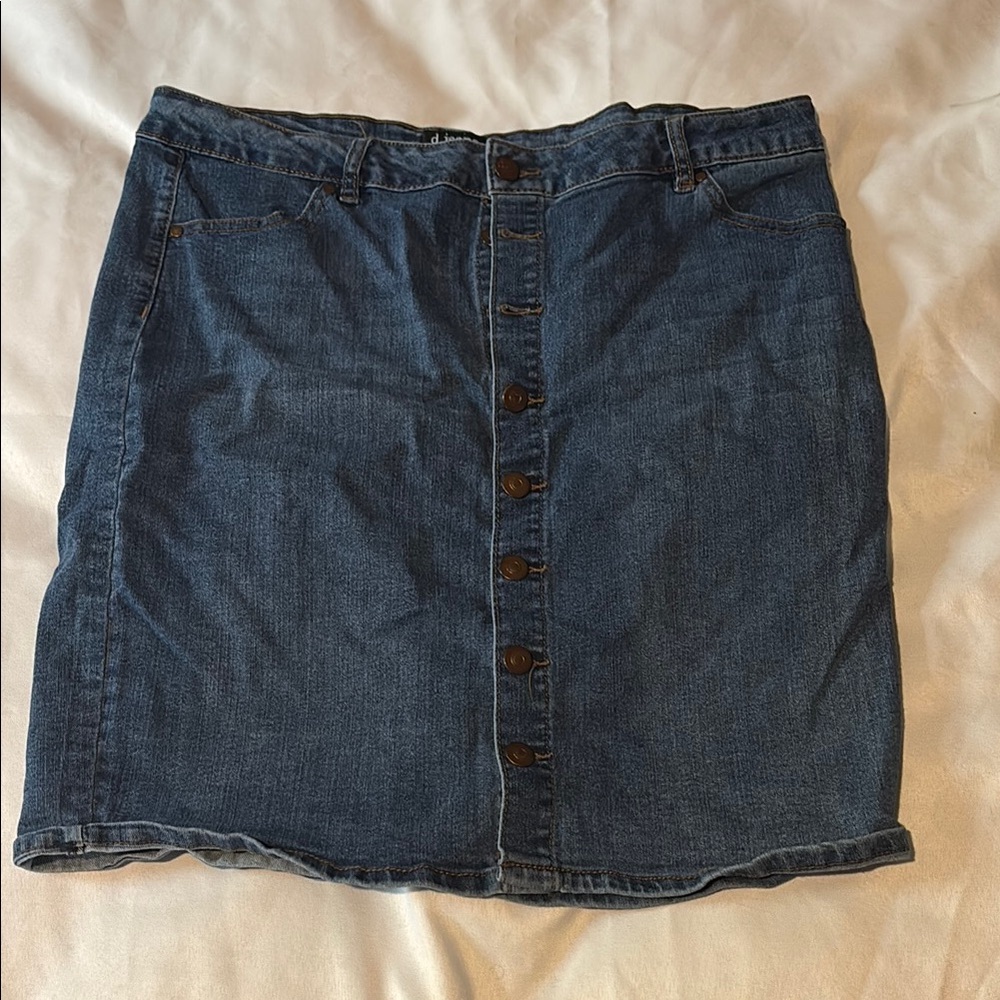 d. jeans Denim Buttoned Pencil Skirt